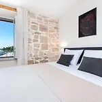 Volta Sea View